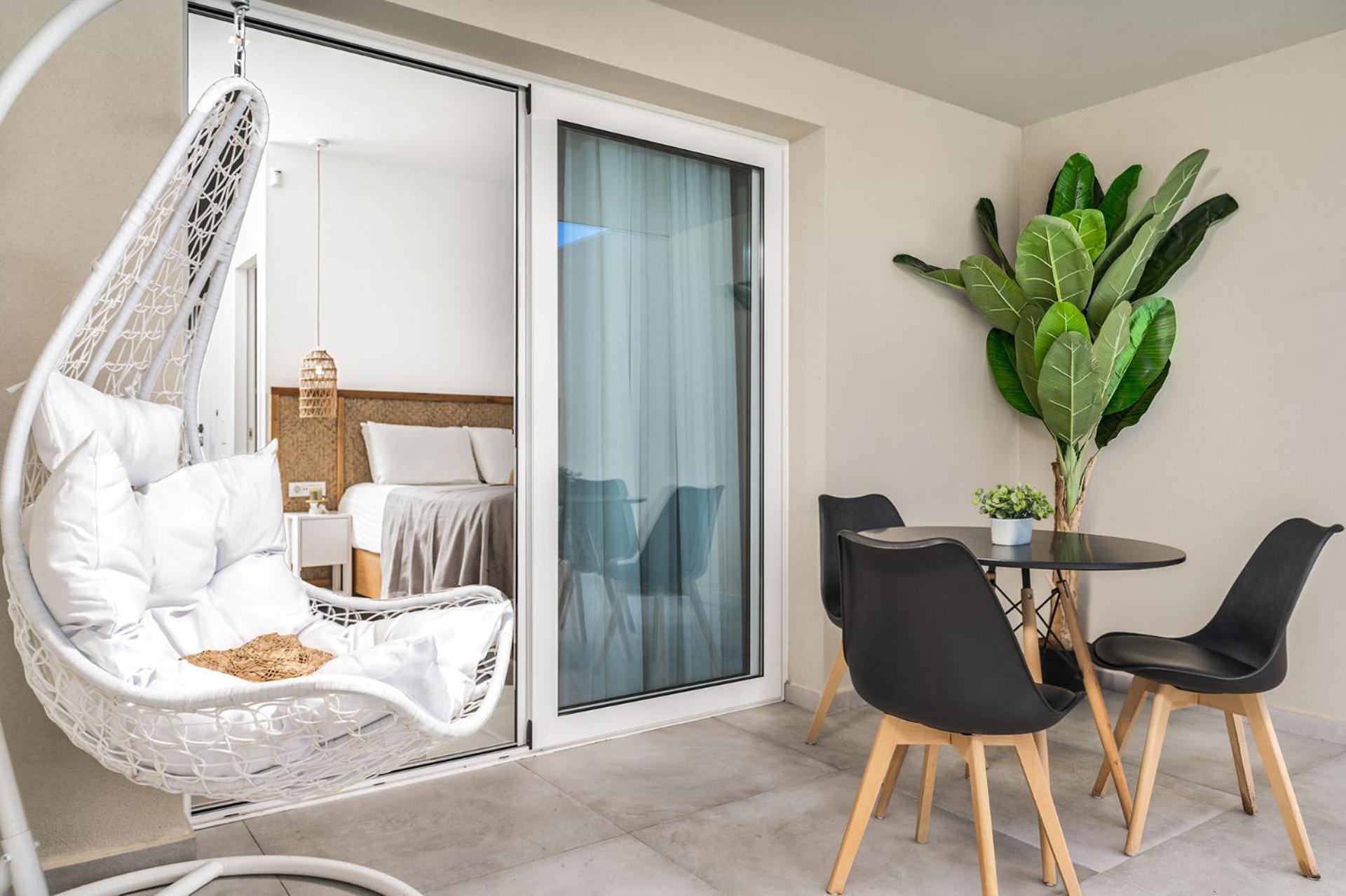 Myzith Luxury Suites Keri Exterior foto